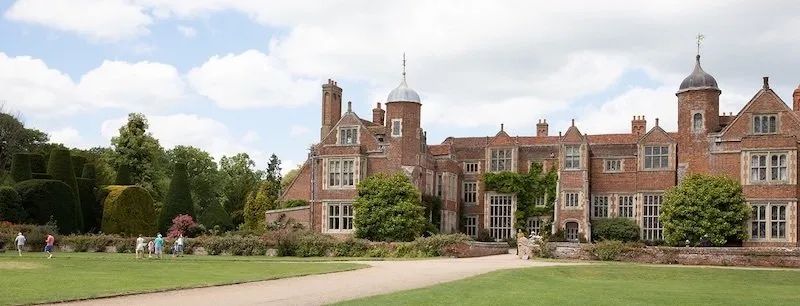 Kentwell Hall and Gardens, Suffolk Kentwell Hall and Gardens, Suffolk